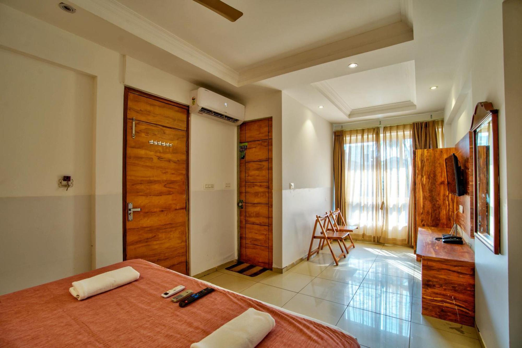 Hotel Sea Sapphire ,Calangute Eksteriør billede